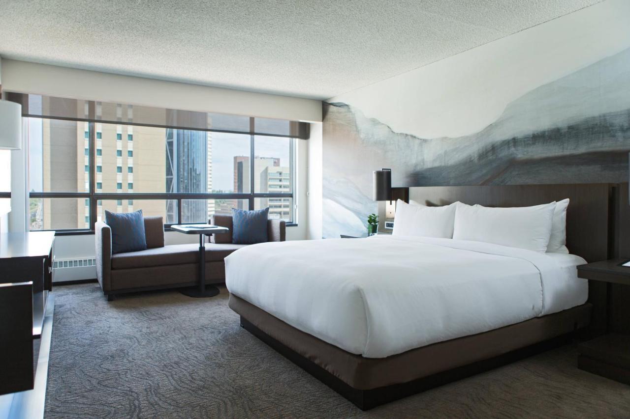 Calgary Marriott Downtown Hotel Экстерьер фото