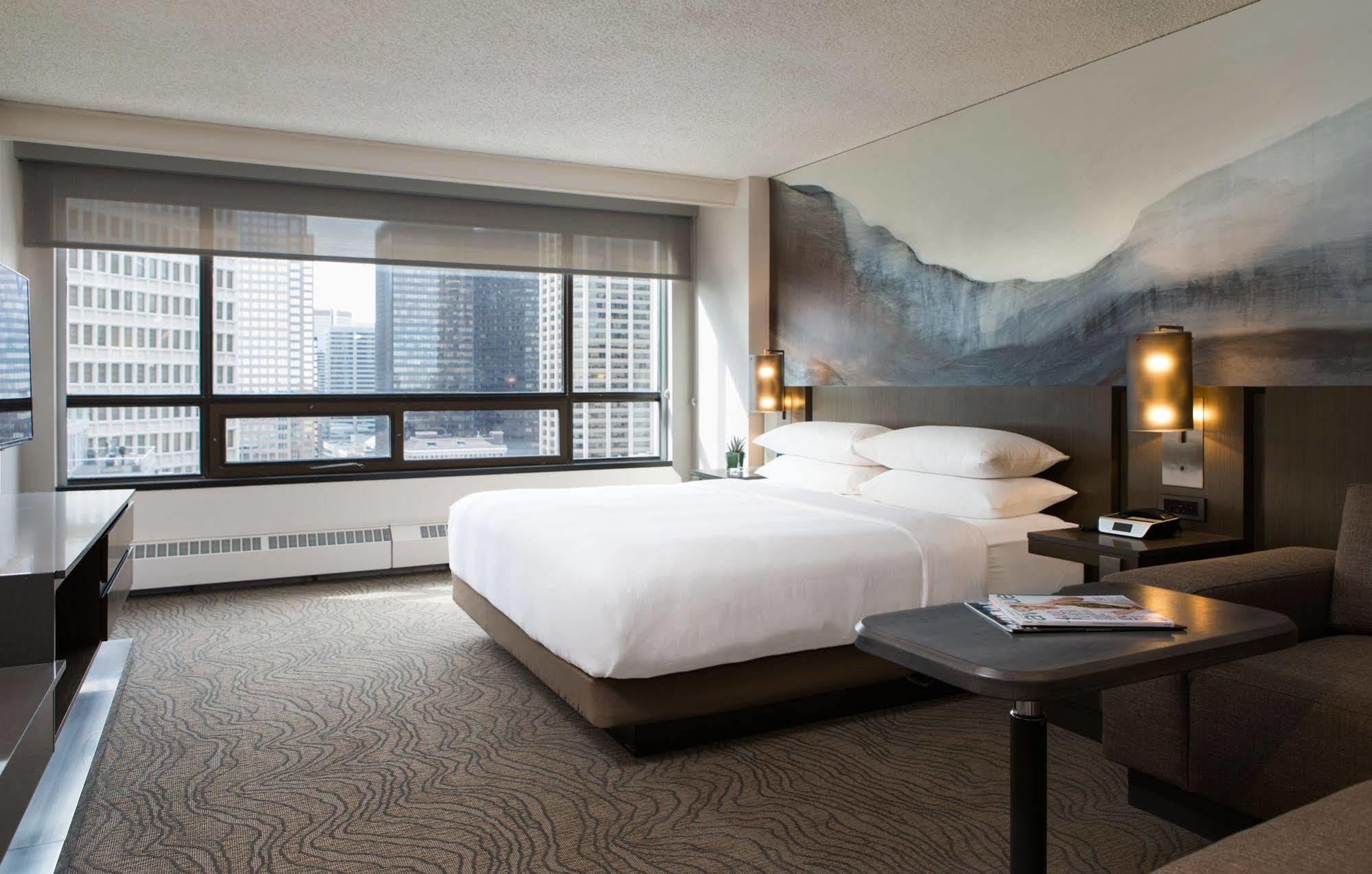 Calgary Marriott Downtown Hotel Экстерьер фото